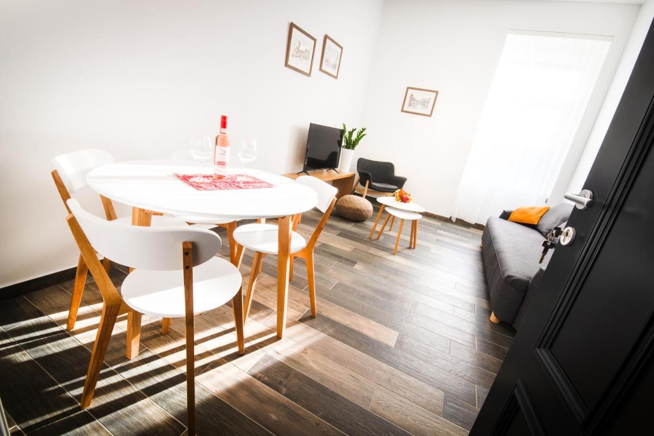 Apartmani Sterija Novi Sad Exterior photo