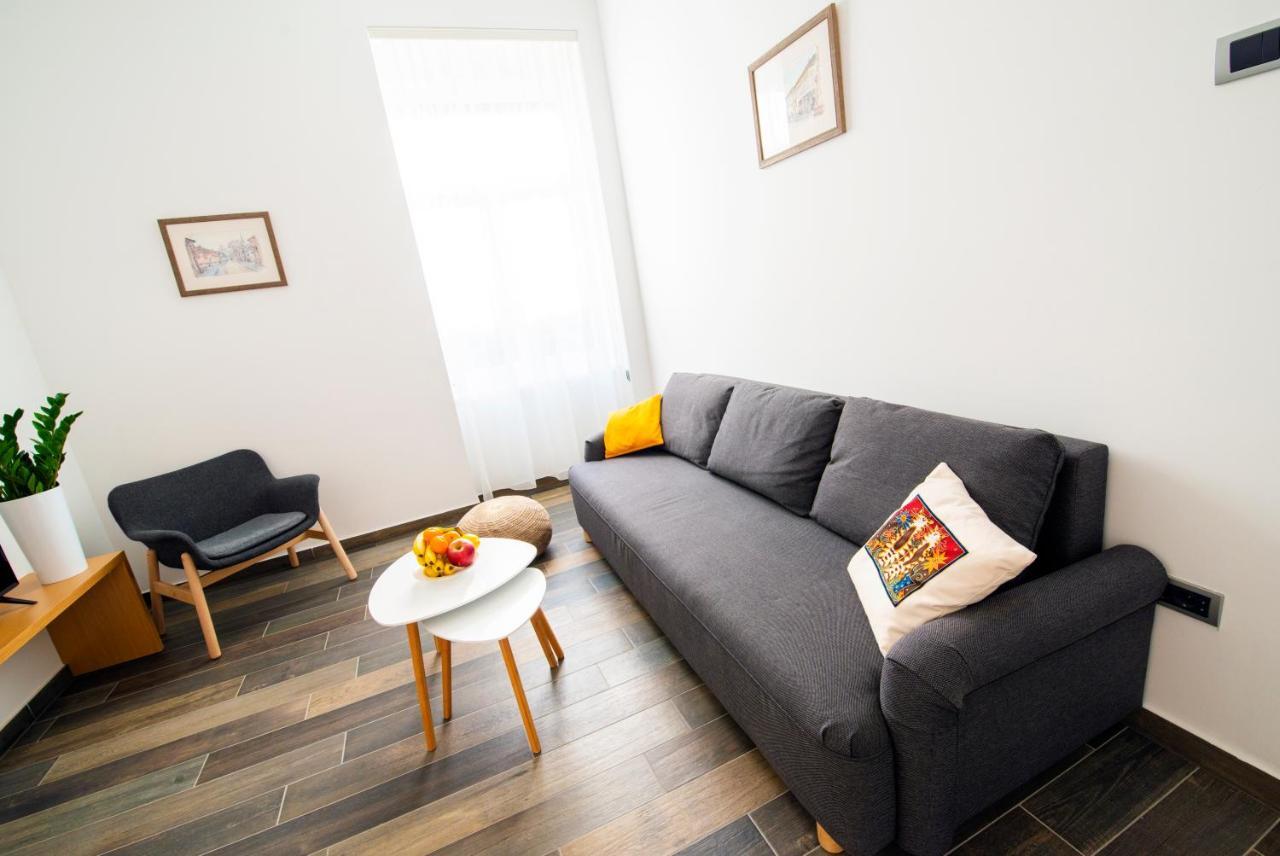 Apartmani Sterija Novi Sad Exterior photo